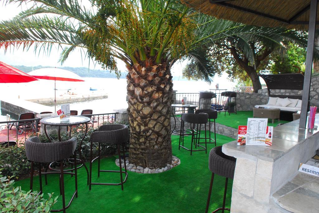 Hotel Vizantija Tivat Kültér fotó