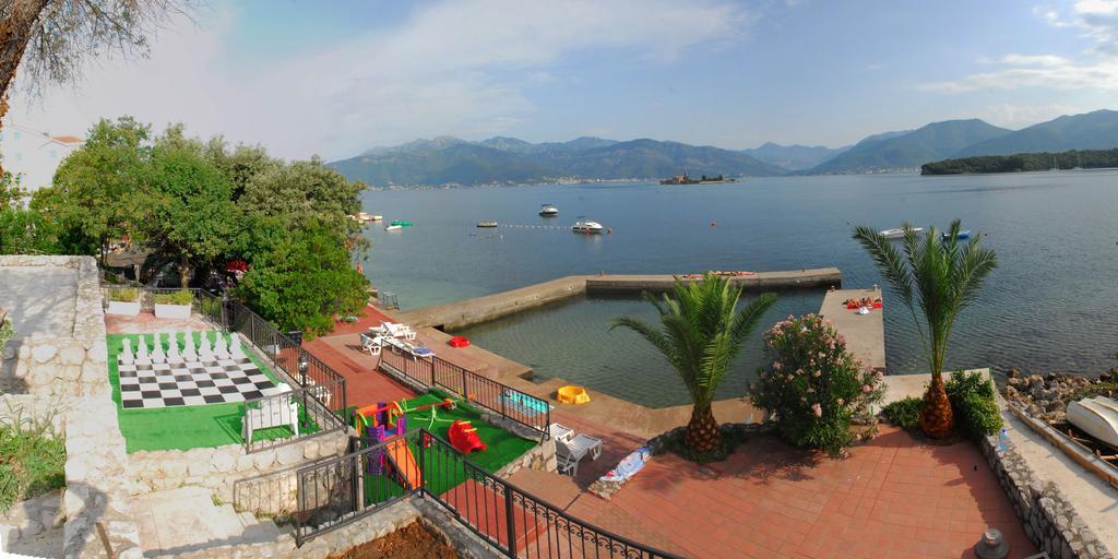 Hotel Vizantija Tivat Kültér fotó