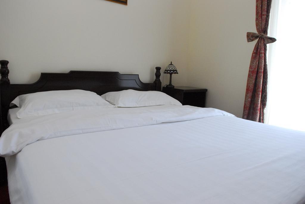 Hotel Vizantija Tivat Kültér fotó