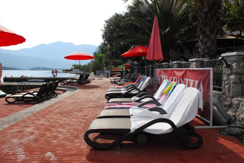 Hotel Vizantija Tivat Kültér fotó