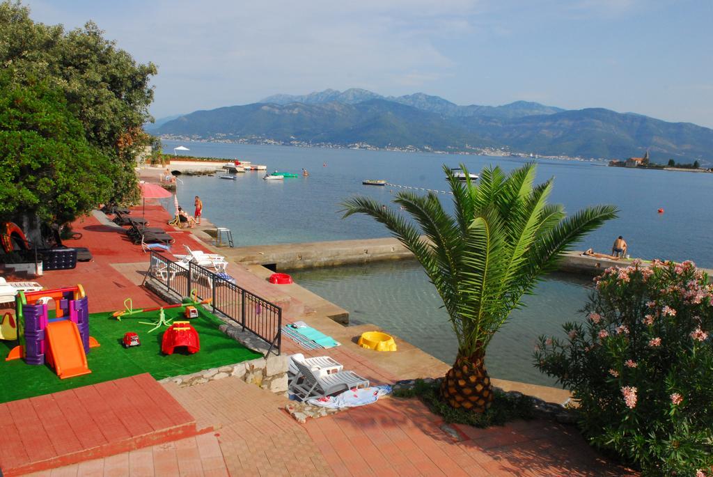 Hotel Vizantija Tivat Kültér fotó