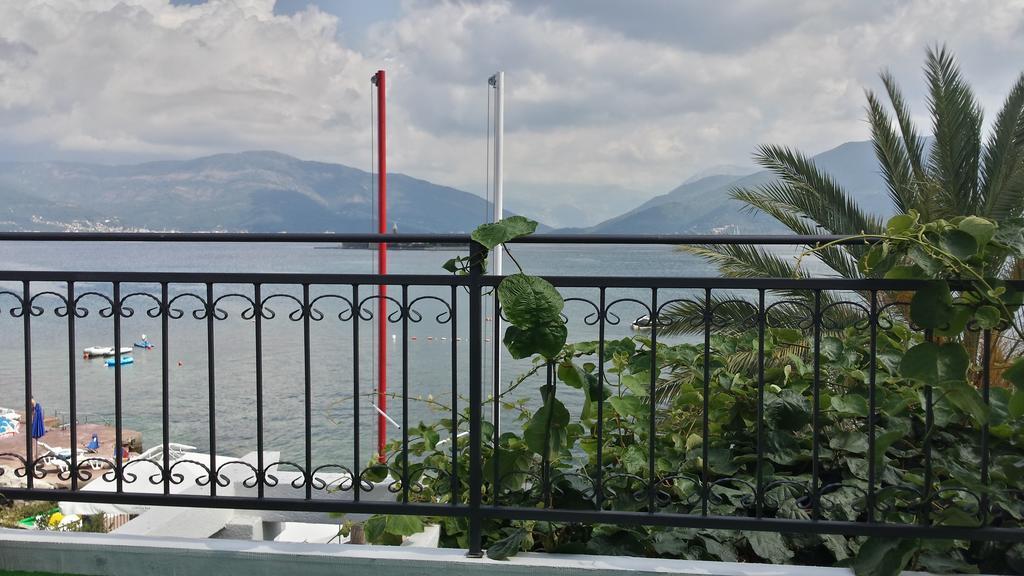 Hotel Vizantija Tivat Kültér fotó