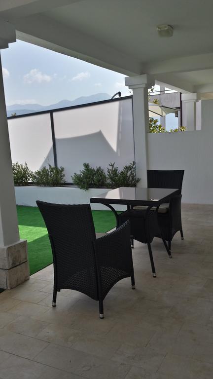 Hotel Vizantija Tivat Kültér fotó