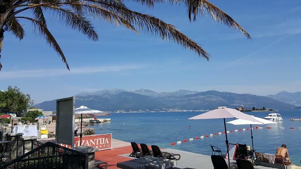 Hotel Vizantija Tivat Kültér fotó