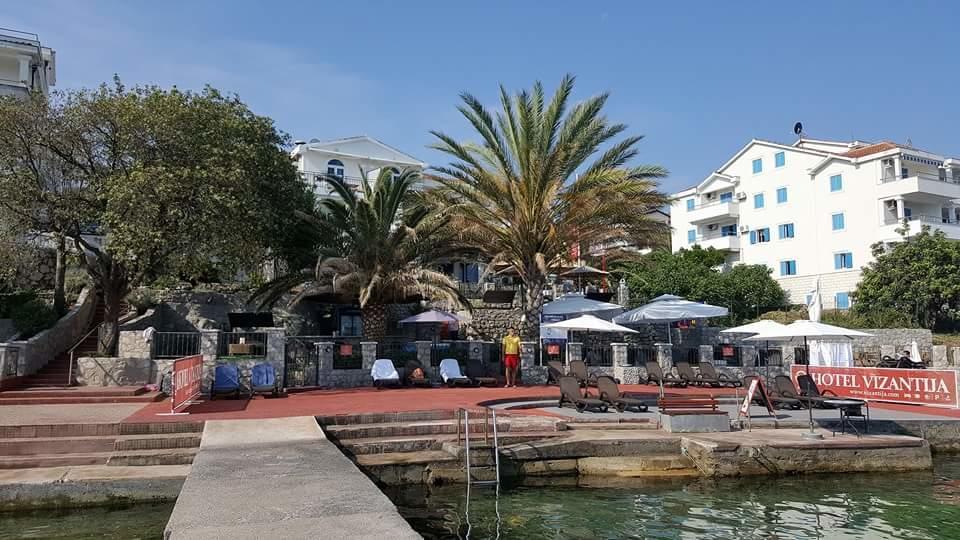 Hotel Vizantija Tivat Kültér fotó